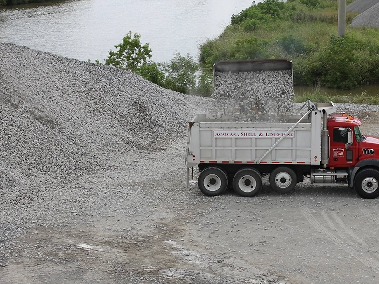 G&S Trucking roll-off truck